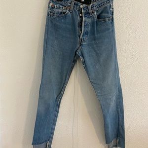 Vintage Levi’s / nasty gal cropped size 25